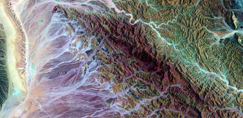 Pseudocolored hyperspectral image of a mountainous area